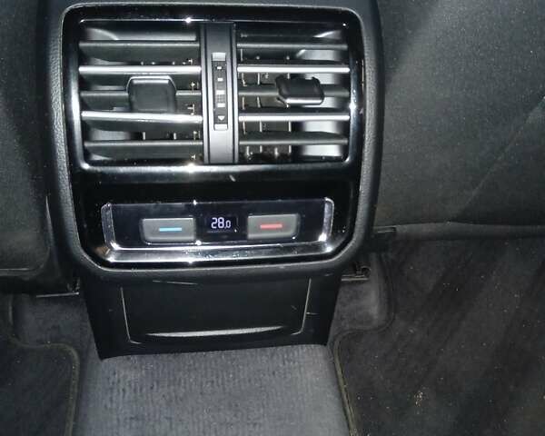 Черный Фольксваген Пассат, объемом двигателя 1.97 л и пробегом 289 тыс. км за 16500 $, фото 9 на Automoto.ua