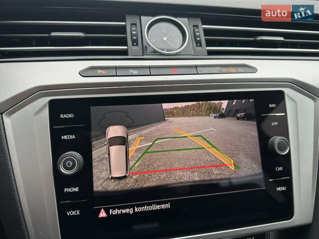 Фольксваген Пассат 2018 в Дубно на Automoto.ua Черный Фольксваген Пассат, объемом двигателя 2 л и пробегом 250 тыс. км за 16950 $, фото 56 на Automoto.ua