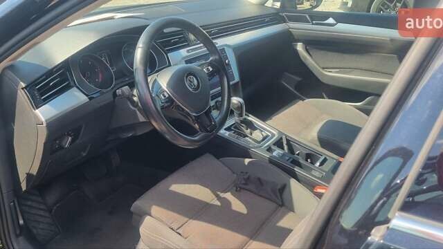 Черный Фольксваген Пассат, объемом двигателя 2 л и пробегом 236 тыс. км за 17500 $, фото 3 на Automoto.ua
