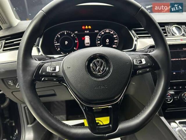 Чорний Фольксваген Пассат, об'ємом двигуна 1.97 л та пробігом 220 тис. км за 17800 $, фото 26 на Automoto.ua