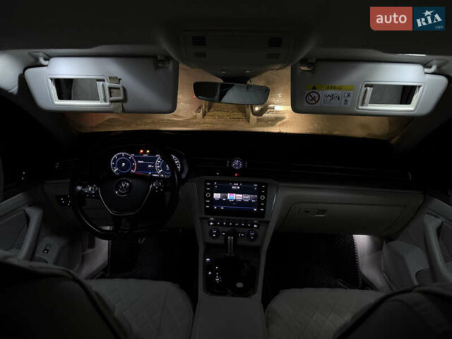 Черный Фольксваген Пассат, объемом двигателя 1.97 л и пробегом 223 тыс. км за 17100 $, фото 33 на Automoto.ua