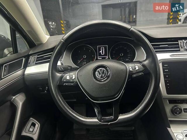 Черный Фольксваген Пассат, объемом двигателя 2 л и пробегом 239 тыс. км за 15300 $, фото 8 на Automoto.ua