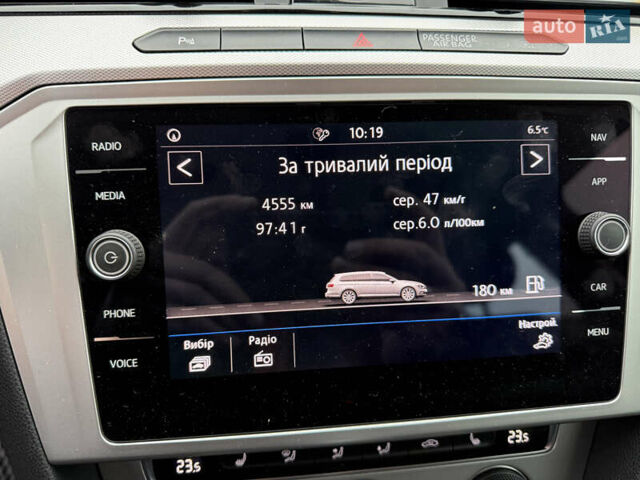 Черный Фольксваген Пассат, объемом двигателя 1.6 л и пробегом 253 тыс. км за 16259 $, фото 12 на Automoto.ua