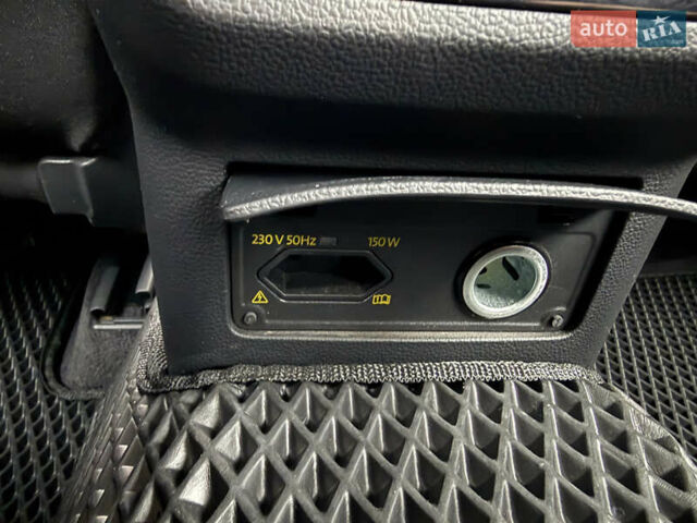 Черный Фольксваген Пассат, объемом двигателя 1.6 л и пробегом 253 тыс. км за 16259 $, фото 20 на Automoto.ua