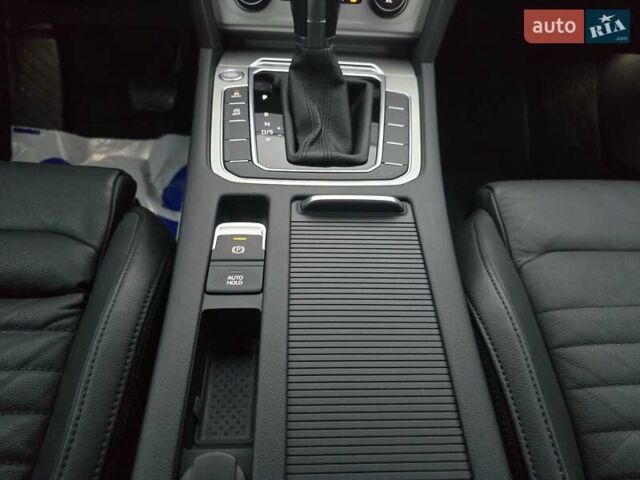 Фольксваген Пассат 2018 у Ковель на Automoto.ua Чорний Фольксваген Пассат, об'ємом двигуна 2 л та пробігом 234 тис. км за 18599 $, фото 76 на Automoto.ua