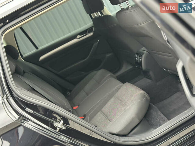 Фольксваген Пассат 2018 в Дубно на Automoto.ua Черный Фольксваген Пассат, объемом двигателя 2 л и пробегом 250 тыс. км за 16950 $, фото 33 на Automoto.ua