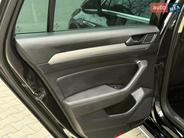 Чорний Фольксваген Пассат, об'ємом двигуна 1.97 л та пробігом 270 тис. км за 19900 $, фото 83 на Automoto.ua