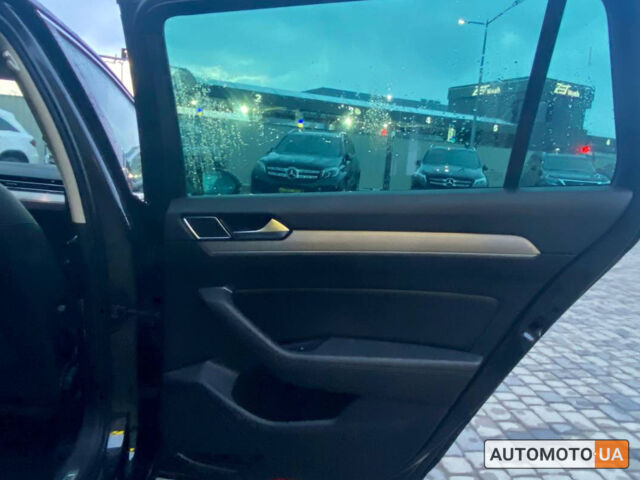 Чорний Фольксваген Пассат, об'ємом двигуна 2 л та пробігом 235 тис. км за 18600 $, фото 19 на Automoto.ua