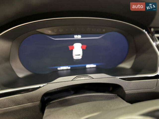 Чорний Фольксваген Пассат, об'ємом двигуна 1.97 л та пробігом 270 тис. км за 19900 $, фото 109 на Automoto.ua