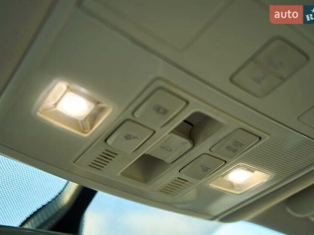 Чорний Фольксваген Пассат, об'ємом двигуна 2 л та пробігом 244 тис. км за 18500 $, фото 38 на Automoto.ua