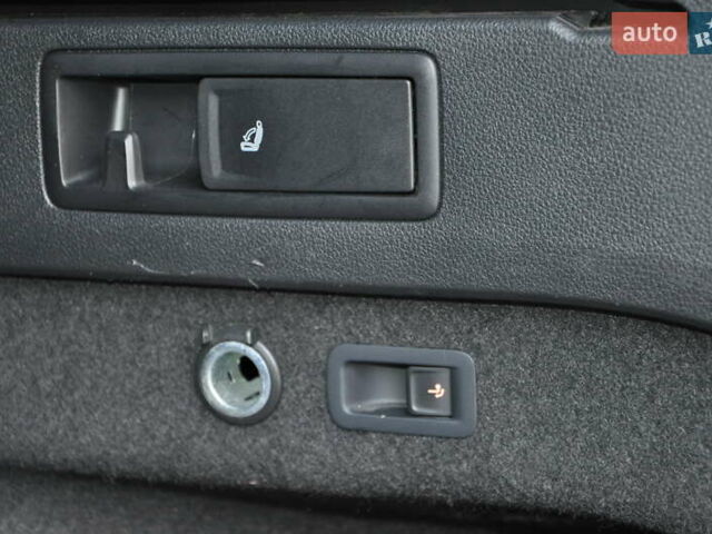 Черный Фольксваген Пассат, объемом двигателя 1.4 л и пробегом 190 тыс. км за 20700 $, фото 9 на Automoto.ua