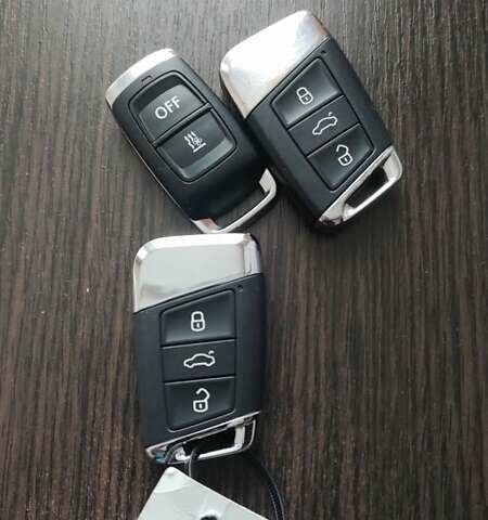 Чорний Фольксваген Пассат, об'ємом двигуна 1.97 л та пробігом 175 тис. км за 20625 $, фото 24 на Automoto.ua