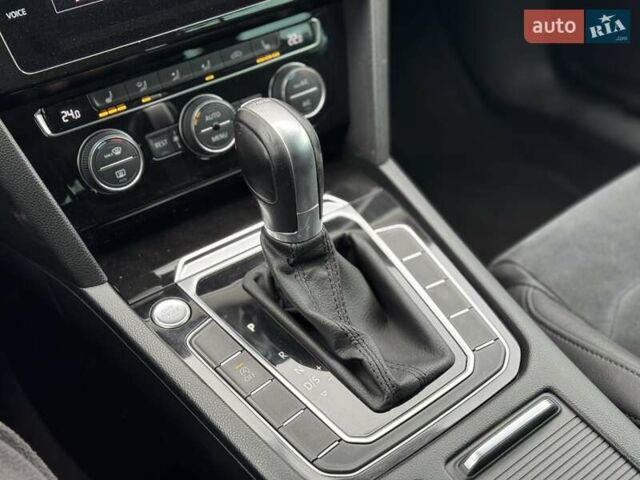 Черный Фольксваген Пассат, объемом двигателя 2 л и пробегом 234 тыс. км за 16900 $, фото 66 на Automoto.ua