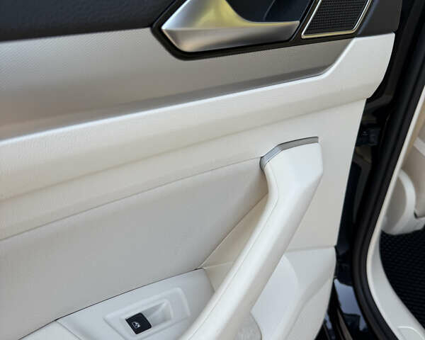 Черный Фольксваген Пассат, объемом двигателя 1.97 л и пробегом 223 тыс. км за 17100 $, фото 41 на Automoto.ua