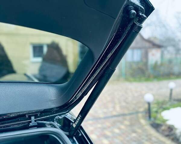 Чорний Фольксваген Пассат, об'ємом двигуна 1.97 л та пробігом 264 тис. км за 18450 $, фото 14 на Automoto.ua