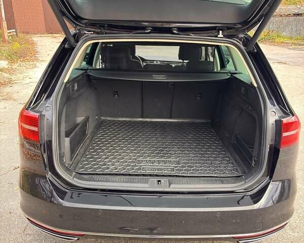 Чорний Фольксваген Пассат, об'ємом двигуна 1.97 л та пробігом 232 тис. км за 18500 $, фото 29 на Automoto.ua