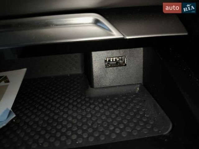 Черный Фольксваген Пассат, объемом двигателя 1.97 л и пробегом 200 тыс. км за 21700 $, фото 21 на Automoto.ua