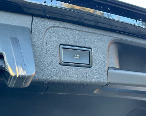 Черный Фольксваген Пассат, объемом двигателя 2 л и пробегом 190 тыс. км за 17200 $, фото 22 на Automoto.ua