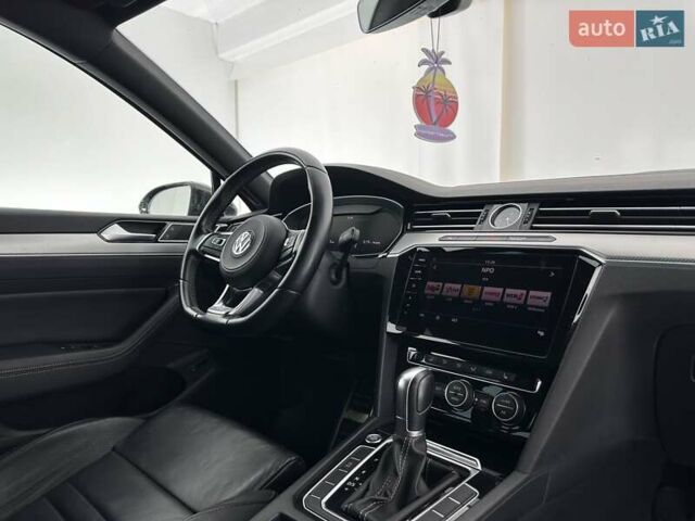 Черный Фольксваген Пассат, объемом двигателя 2 л и пробегом 228 тыс. км за 21500 $, фото 16 на Automoto.ua