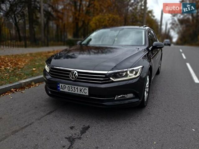 Черный Фольксваген Пассат, объемом двигателя 1.6 л и пробегом 230 тыс. км за 16700 $, фото 26 на Automoto.ua