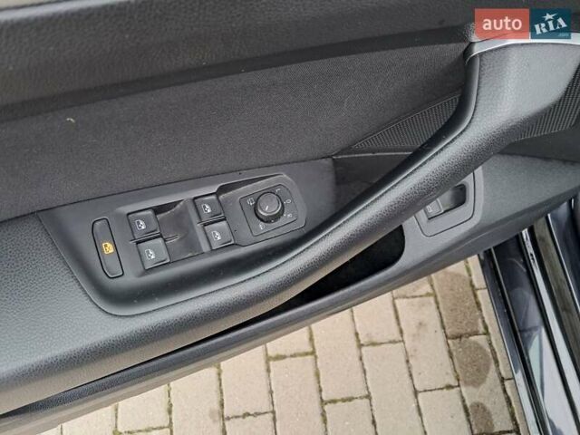 Черный Фольксваген Пассат, объемом двигателя 1.97 л и пробегом 250 тыс. км за 17299 $, фото 20 на Automoto.ua