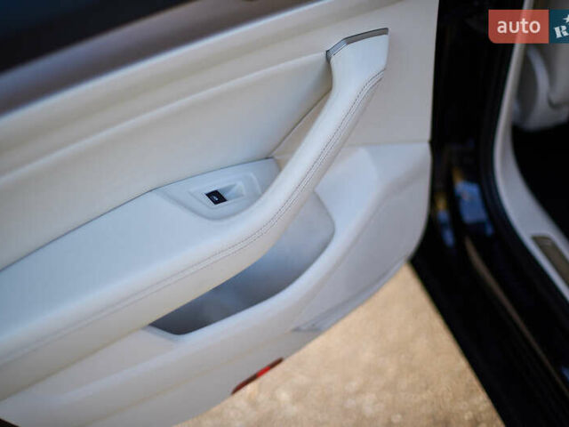 Чорний Фольксваген Пассат, об'ємом двигуна 2 л та пробігом 244 тис. км за 18500 $, фото 20 на Automoto.ua