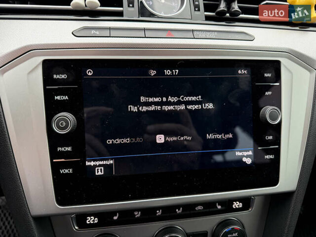 Черный Фольксваген Пассат, объемом двигателя 1.6 л и пробегом 253 тыс. км за 16259 $, фото 10 на Automoto.ua