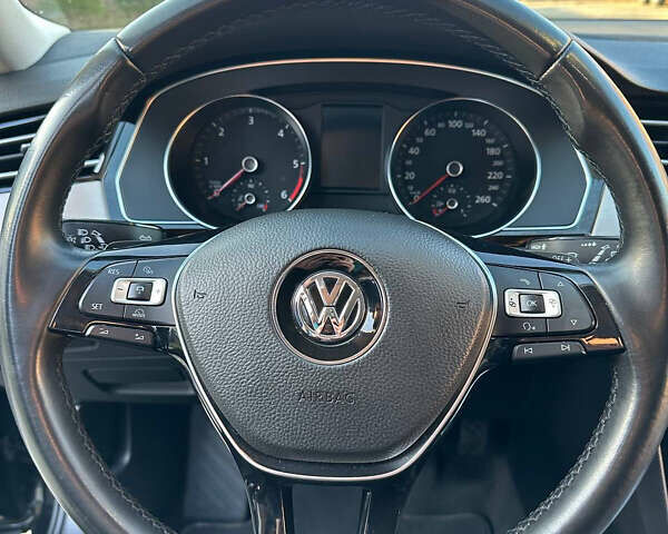 Черный Фольксваген Пассат, объемом двигателя 2 л и пробегом 190 тыс. км за 17200 $, фото 11 на Automoto.ua