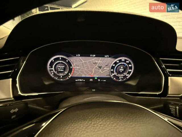 Чорний Фольксваген Пассат, об'ємом двигуна 1.97 л та пробігом 270 тис. км за 19900 $, фото 98 на Automoto.ua