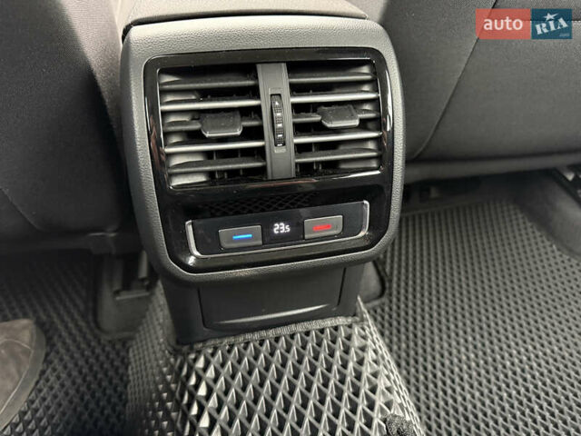 Черный Фольксваген Пассат, объемом двигателя 1.6 л и пробегом 253 тыс. км за 16259 $, фото 19 на Automoto.ua