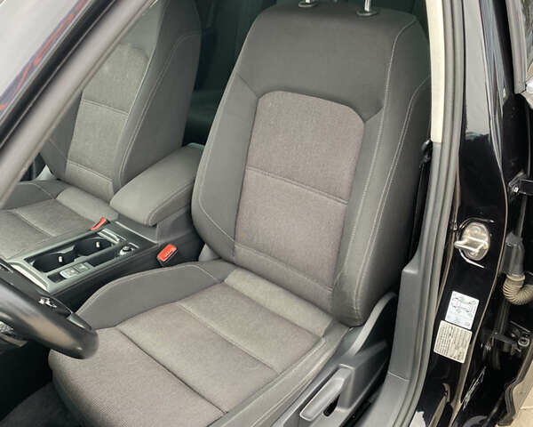 Черный Фольксваген Пассат, объемом двигателя 1.97 л и пробегом 214 тыс. км за 18999 $, фото 21 на Automoto.ua