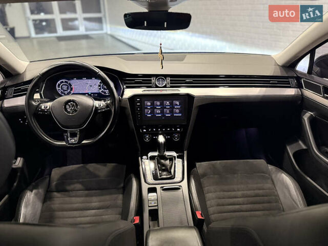 Чорний Фольксваген Пассат, об'ємом двигуна 1.97 л та пробігом 270 тис. км за 19900 $, фото 15 на Automoto.ua