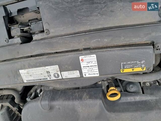 Черный Фольксваген Пассат, объемом двигателя 1.97 л и пробегом 250 тыс. км за 17299 $, фото 27 на Automoto.ua