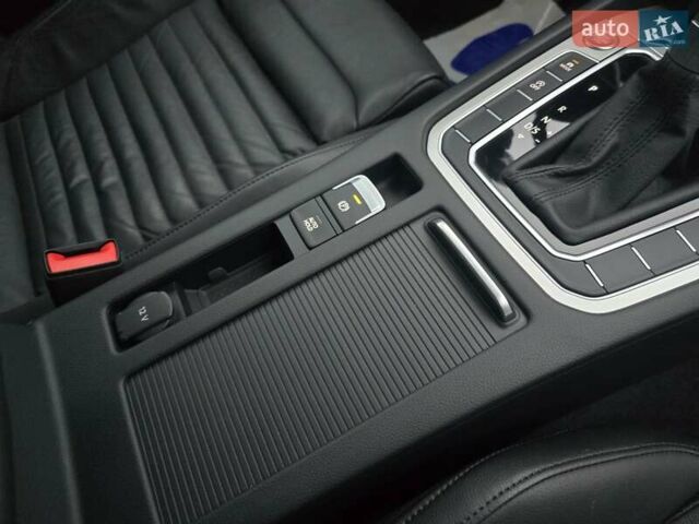 Фольксваген Пассат 2018 у Ковель на Automoto.ua Чорний Фольксваген Пассат, об'ємом двигуна 2 л та пробігом 234 тис. км за 18599 $, фото 61 на Automoto.ua