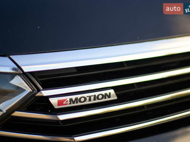 Чорний Фольксваген Пассат, об'ємом двигуна 2 л та пробігом 244 тис. км за 18500 $, фото 12 на Automoto.ua