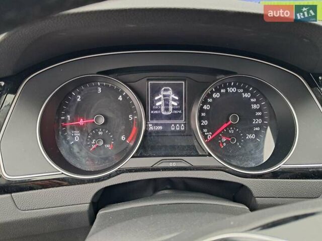 Черный Фольксваген Пассат, объемом двигателя 1.97 л и пробегом 250 тыс. км за 17299 $, фото 21 на Automoto.ua