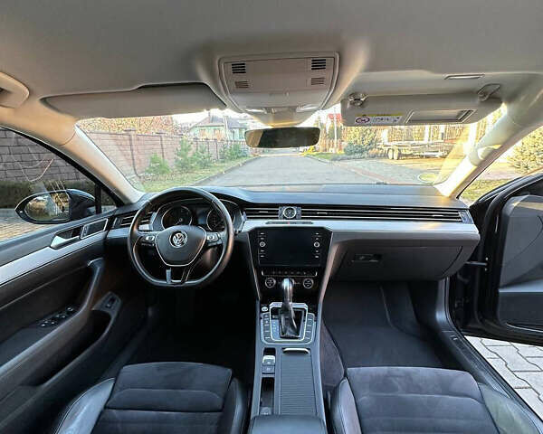 Черный Фольксваген Пассат, объемом двигателя 2 л и пробегом 190 тыс. км за 17200 $, фото 30 на Automoto.ua