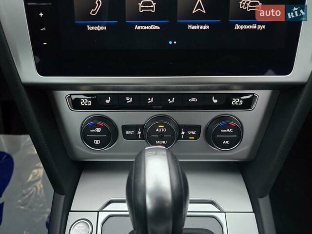 Фольксваген Пассат 2018 у Ковель на Automoto.ua Чорний Фольксваген Пассат, об'ємом двигуна 2 л та пробігом 234 тис. км за 18599 $, фото 73 на Automoto.ua