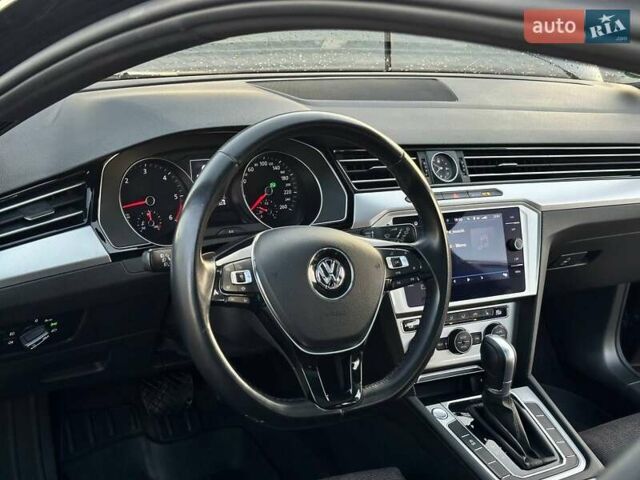 Черный Фольксваген Пассат, объемом двигателя 1.97 л и пробегом 224 тыс. км за 16000 $, фото 20 на Automoto.ua