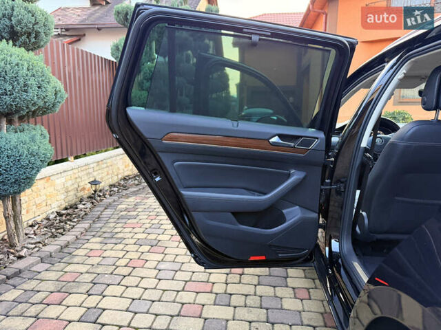 Черный Фольксваген Пассат, объемом двигателя 1.97 л и пробегом 249 тыс. км за 18500 $, фото 23 на Automoto.ua