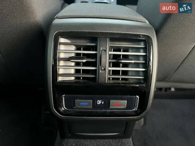 Черный Фольксваген Пассат, объемом двигателя 1.97 л и пробегом 270 тыс. км за 15700 $, фото 28 на Automoto.ua