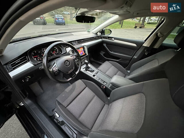 Черный Фольксваген Пассат, объемом двигателя 1.97 л и пробегом 290 тыс. км за 18990 $, фото 22 на Automoto.ua