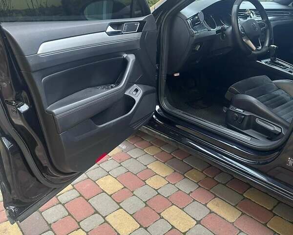 Чорний Фольксваген Пассат, об'ємом двигуна 1.97 л та пробігом 264 тис. км за 18450 $, фото 19 на Automoto.ua