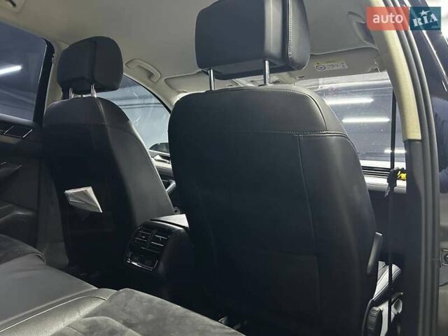 Чорний Фольксваген Пассат, об'ємом двигуна 1.97 л та пробігом 220 тис. км за 17800 $, фото 16 на Automoto.ua