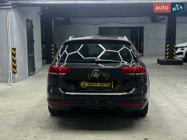 Черный Фольксваген Пассат, объемом двигателя 2 л и пробегом 239 тыс. км за 15300 $, фото 4 на Automoto.ua