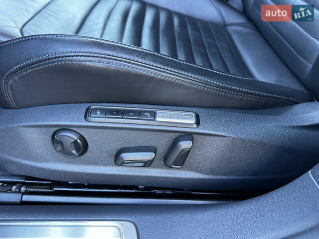 Чорний Фольксваген Пассат, об'ємом двигуна 1.97 л та пробігом 194 тис. км за 21900 $, фото 13 на Automoto.ua