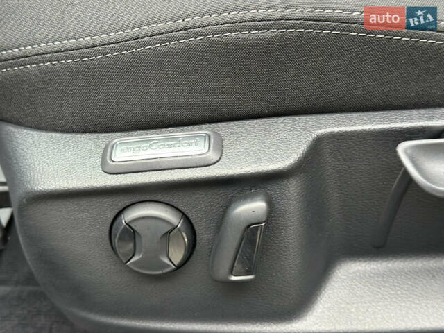 Фольксваген Пассат 2018 в Дубно на Automoto.ua Черный Фольксваген Пассат, объемом двигателя 2 л и пробегом 250 тыс. км за 16950 $, фото 51 на Automoto.ua