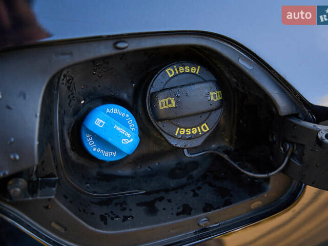 Чорний Фольксваген Пассат, об'ємом двигуна 2 л та пробігом 244 тис. км за 18500 $, фото 42 на Automoto.ua