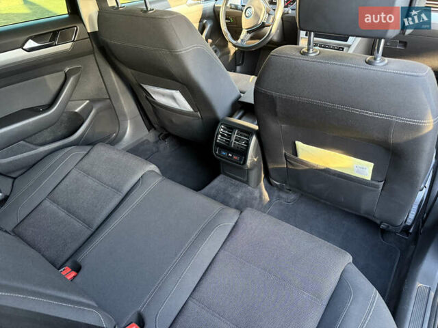 Черный Фольксваген Пассат, объемом двигателя 1.97 л и пробегом 236 тыс. км за 16500 $, фото 27 на Automoto.ua