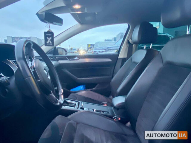 Чорний Фольксваген Пассат, об'ємом двигуна 2 л та пробігом 235 тис. км за 18600 $, фото 11 на Automoto.ua